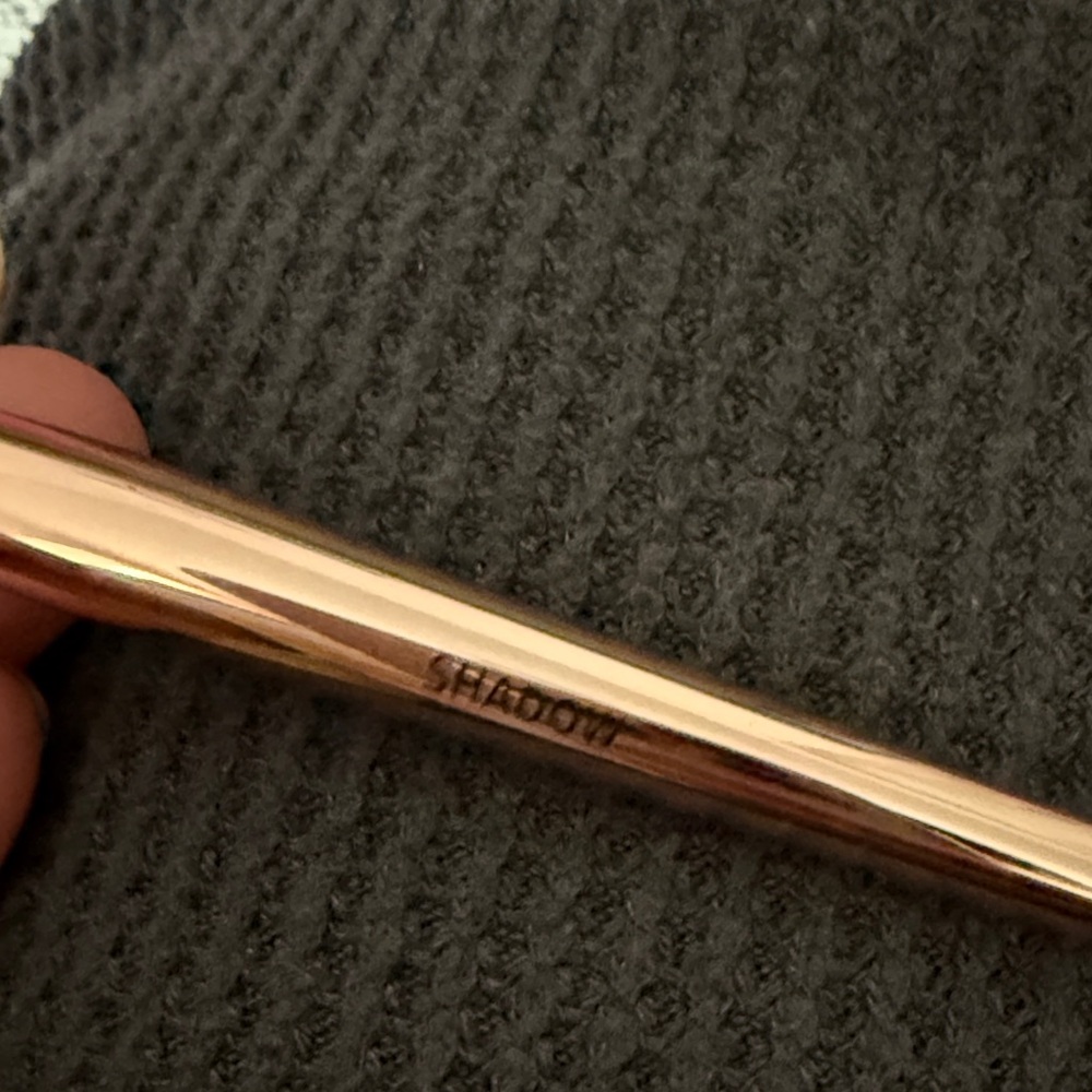 It Cosmetics and Sephora Rose Gold and Black Makeup Brush Trio - Picture 6 of 7